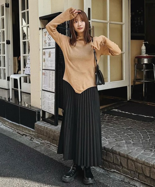 Riberry（リベリー）の「スエードポンチプリーツスカート（スカート