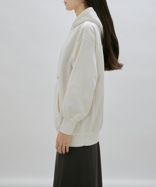 SALON adam et rope'(サロン アダム エ ロペ)の「【手洗い可能】フロントジップフードパーカー(パーカー・レディース・ピンク/グレー系その他/ホワイト・FREE)」の5枚目の写真