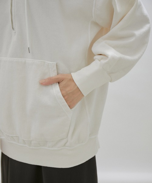 SALON adam et rope'(サロン アダム エ ロペ)の「【手洗い可能】フロントジップフードパーカー(パーカー・レディース・ピンク/グレー系その他/ホワイト・FREE)」の9枚目の写真