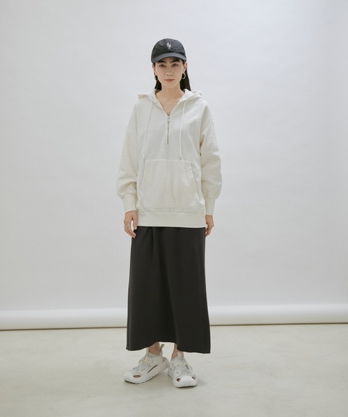 SALON adam et rope'(サロン アダム エ ロペ)の「【手洗い可能】フロントジップフードパーカー(パーカー・レディース・ピンク/グレー系その他/ホワイト・FREE)」の11枚目の写真