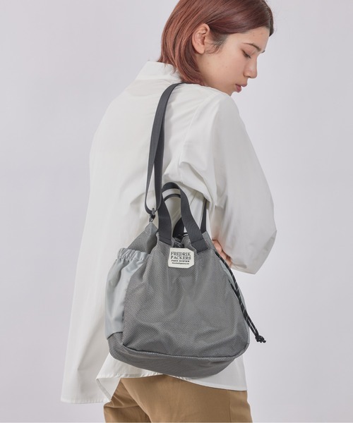 FREDRIK PACKERS(フレドリックパッカーズ)の「【FREDRIK PACKERS】限定別注品!210D MESH BLOOM SHOULDER フレドリックパッカーズ(ショルダーバッグ・レディース・ブラック/ベージュ/チャコールグレー・FREE)」の11枚目の写真