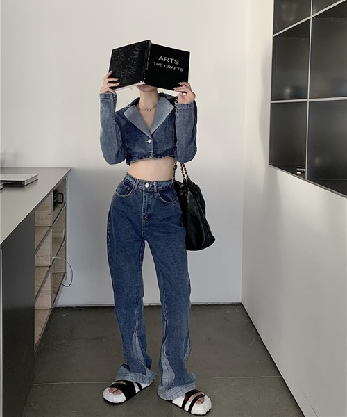 Jewelobe（ジュエローブ）の「クロップドテーラージャケット×ベルボトムルーズパンツ デニムセットアップ（セットアップ・レディース・ブルー・M/L）」の12枚目の写真