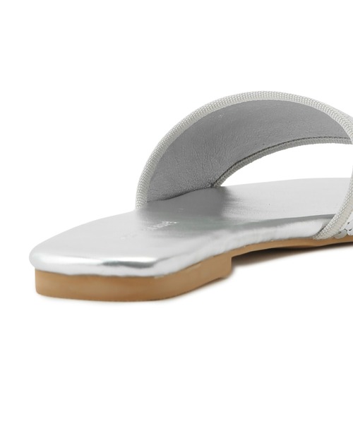 ADAM ET ROPE'（アダムエロペ）の「スパンコールフラット（サンダル・レディース・オフホワイト/シルバー・36/37/38）」の9枚目の写真