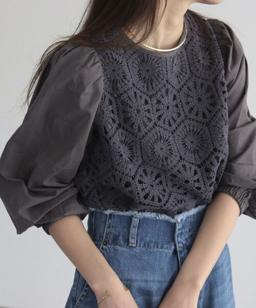 fredy emue（フレディエミュ）の「【セットアップ可能】コットンレースドッキングブラウス（シャツ/ブラウス・レディース・アイボリー/チャコールグレー・38）」の17枚目の写真