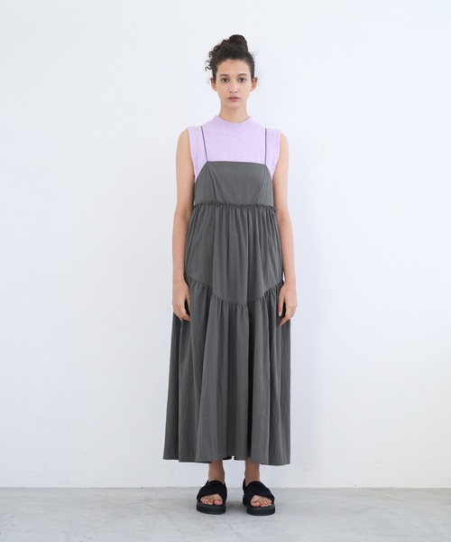 LANVIN en Bleu（ランバンオンブルー）の「ティアードキャミワンピース（ワンピース・レディース・グレー/ブラック・38）」の12枚目の写真