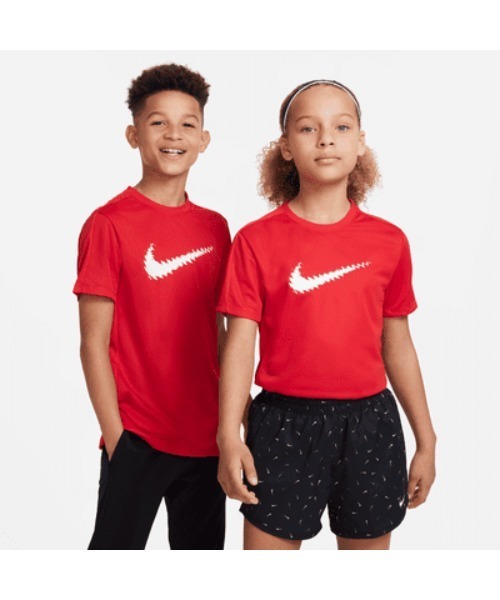 NIKE（ナイキ）の「《NIKEアパレル》ナイキ YTH アカデミー グラフィック S/Sトップ（Tシャツ/カットソー・キッズ・カーキ/ブラック/レッド/ロイヤルブルー・150/140/130/160）」の14枚目の写真