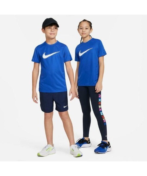 NIKE（ナイキ）の「《NIKEアパレル》ナイキ YTH アカデミー グラフィック S/Sトップ（Tシャツ/カットソー・キッズ・カーキ/ブラック/レッド/ロイヤルブルー・150/140/130/160）」の15枚目の写真