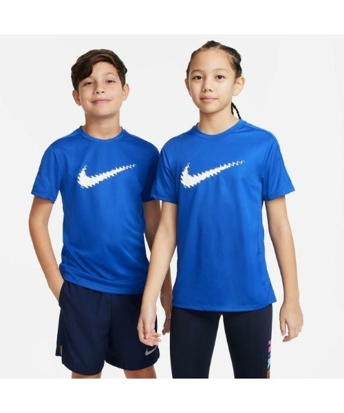 NIKE（ナイキ）の「《NIKEアパレル》ナイキ YTH アカデミー グラフィック S/Sトップ（Tシャツ/カットソー・キッズ・カーキ/ブラック/レッド/ロイヤルブルー・150/140/130/160）」の16枚目の写真