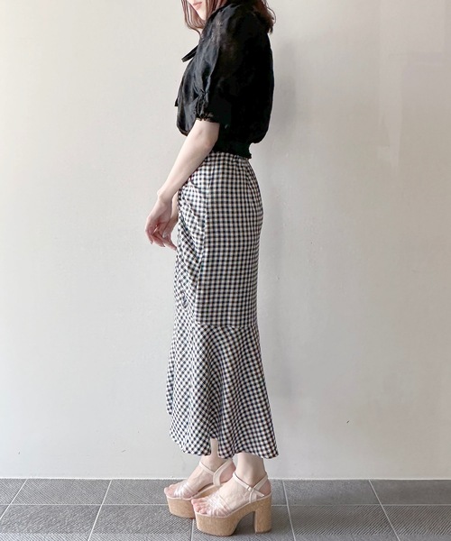 one way（ワンウェイ）の「デコルテレーストップス（シャツ/ブラウス・レディース・ブラック/ホワイト/ブルー/ピンク・FREE）」の6枚目の写真