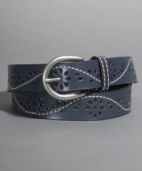 SOMETHING(サムシング)の「SOMETHING ステッチ パンチング レザーベルト(ベルト・レディース・ネイビー/ダークブラウン/ブラウン/ブラック/ワイン・FREE)」の4枚目の写真