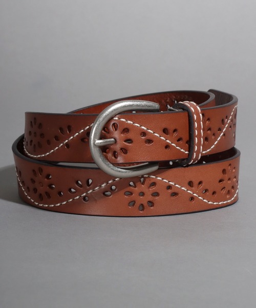 SOMETHING(サムシング)の「SOMETHING ステッチ パンチング レザーベルト(ベルト・レディース・ネイビー/ダークブラウン/ブラウン/ブラック/ワイン・FREE)」の3枚目の写真