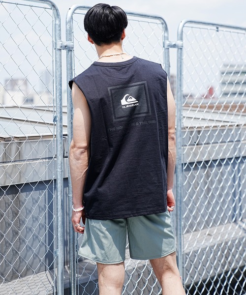 Quiksilver（クイックシルバー）の「【ムラサキスポーツ別注】QUIKSILVER/クイックシルバー タンクトップ/ノースリーブ バックプリント サーフ/トレーニング/エクササイズ QSL232610M（タンクトップ・メンズ・ブラック/ホワイト/ベージュ・L/M）」の21枚目の写真