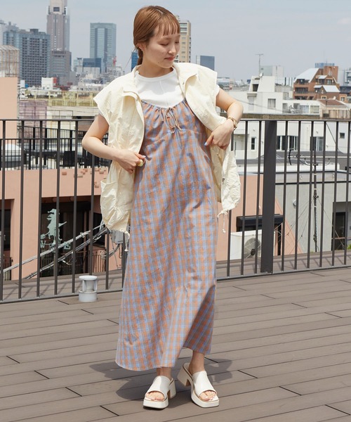 w closet（ダブルクローゼット）の「ドロストチェックキャミワンピース（ワンピース・レディース・パープル系その他/ブルー系その他/グリーン×ピンク・FREE）」の14枚目の写真