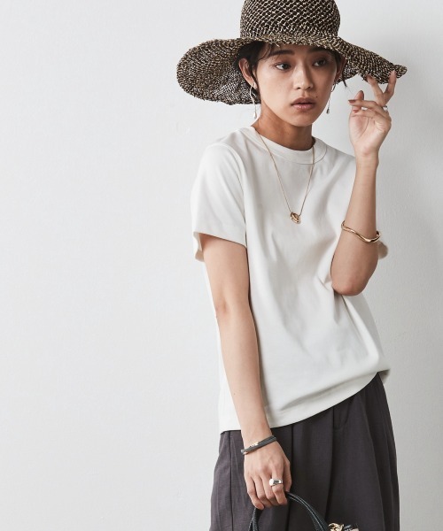 CHIC STYLE(シックスタイル)の「<大きいサイズ>シンプルコンパクトTシャツ シックスタイル(Tシャツ/カットソー・レディース・ネイビー/オフホワイト/ブラック・LL/5L/4L/3L/L)」の5枚目の写真