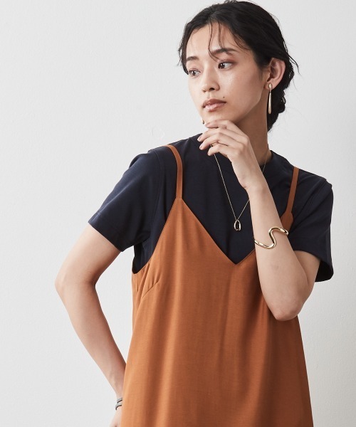 CHIC STYLE(シックスタイル)の「<大きいサイズ>シンプルコンパクトTシャツ シックスタイル(Tシャツ/カットソー・レディース・ネイビー/オフホワイト/ブラック・LL/5L/4L/3L/L)」の13枚目の写真