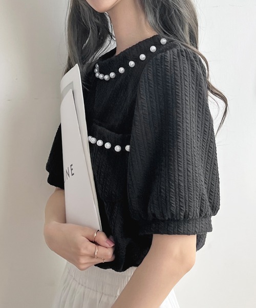 Futier land(フューティアランド)の「パールビジューボリューム袖カットソー(Tシャツ/カットソー・レディース・ホワイト/ブラック・FREE)」の3枚目の写真