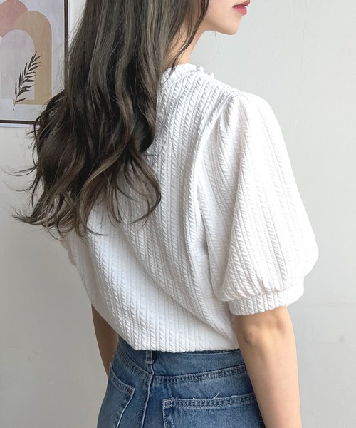 Futier land(フューティアランド)の「パールビジューボリューム袖カットソー(Tシャツ/カットソー・レディース・ホワイト/ブラック・FREE)」の21枚目の写真