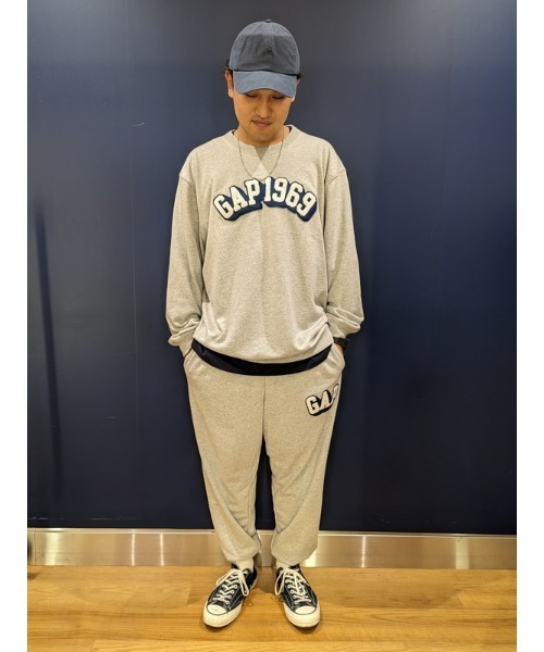 GAP(ギャップ)の「GAP1969アーチロゴ スウェット・トレーナー(ユニセックス)(スウェット・メンズ・ホワイト系その他/ネイビー/ブラック/その他・S/M/XS/XL/L)」の19枚目の写真