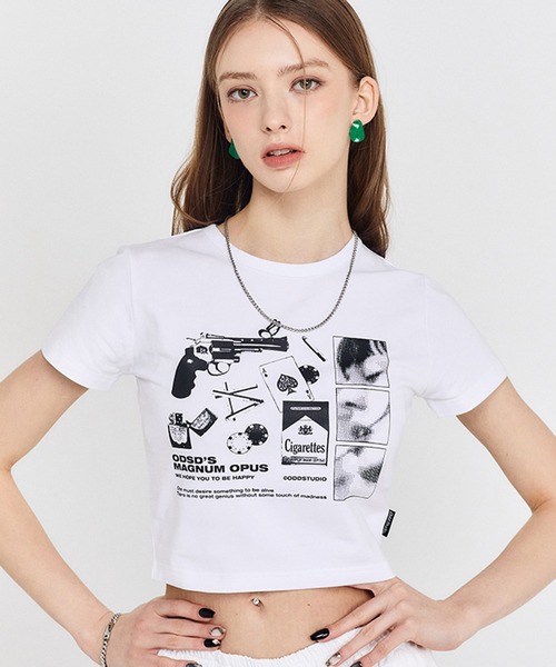 ODD STUDIO（オッドスタジオ）の「ODD STUDIO(オッドスタジオ)/collage graphic crop T-shirt/カレッジ グラフィック クロップ Tシャツ（Tシャツ/カットソー・レディース・ホワイト/グレー・F）」の2枚目の写真