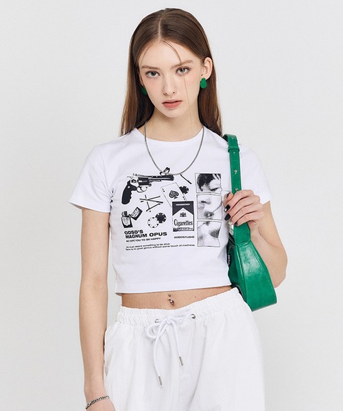 ODD STUDIO（オッドスタジオ）の「ODD STUDIO(オッドスタジオ)/collage graphic crop T-shirt/カレッジ グラフィック クロップ Tシャツ（Tシャツ/カットソー・レディース・ホワイト/グレー・F）」の4枚目の写真