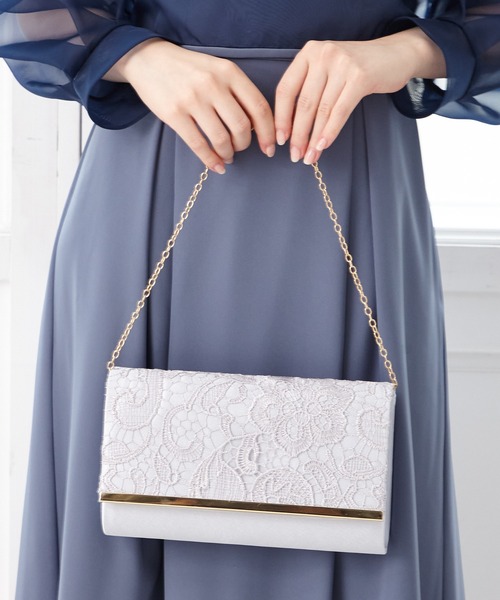 AIMER（エメ）の「【WEB限定】レースフラップクラッチパーティーバッグ（クラッチバッグ・レディース・ベージュ/ブラック/シルバー・FREE）」の17枚目の写真