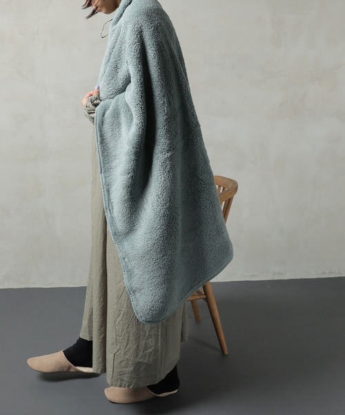 emesuelee（エメスーリー）の「ふわふわモフモフシープタッチブランケットM（ブランケット・レディース・モスグリーン/モカ/ライトグレー/アイボリー/ブルー・フリー）」の11枚目の写真