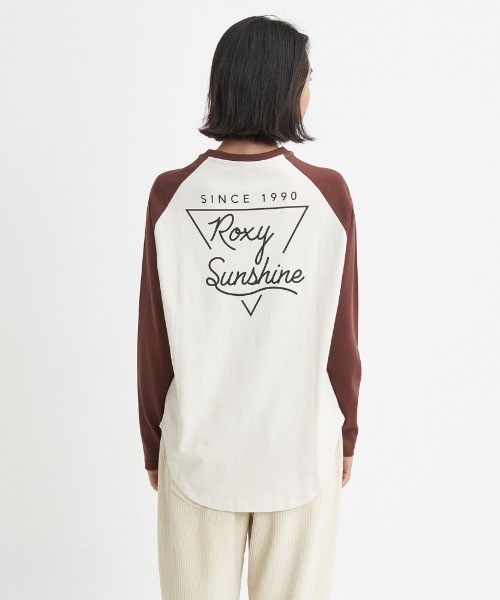 ROXY(ロキシー)の「ROXY SUNSHINE/ロキシーバックプリントラグランロングカットソー(Tシャツ/カットソー・レディース・グリーン/ブラウン/ネイビー・LARGE/MEDIUM/SMALL)」の1枚目の写真