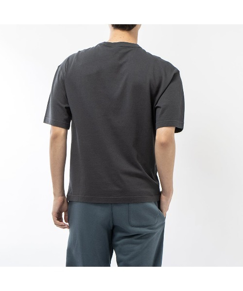 Reebok(リーボック)の「クラシック ビッグ ロゴ Tシャツ / CLASSIC AE BIG LOGO TEE(Tシャツ/カットソー・メンズ・グレイッシュブルー/ダークグレー・MEDIUM/SMALL/LARGE/XX-LARGE/X-LARGE/X-SMALL)」の3枚目の写真