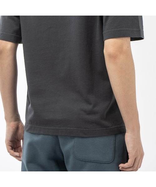 Reebok(リーボック)の「クラシック ビッグ ロゴ Tシャツ / CLASSIC AE BIG LOGO TEE(Tシャツ/カットソー・メンズ・グレイッシュブルー/ダークグレー・MEDIUM/SMALL/LARGE/XX-LARGE/X-LARGE/X-SMALL)」の6枚目の写真