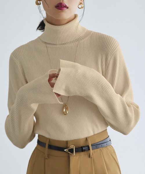 RUIRUE BOUTIQUE（ルイルエブティック）の「洗える ｜[ネックが選べるデザイン]袖口スリットリブニット ｜ ボートネック ハイネック タートルネック トップス 長袖 ベーシック シンプル（ニット/セーター・レディース・ブルー系2/ホワイト系その他/ブラック系2/ホワイト/ブルー/グレー系3/ホワイト系2/ブルー系3/ホワイト系その他2/ブラック系3/グレー系2/グレー/ホワイト系3/ホワイト系その他3/ブラック・L/M）」の6枚目の写真