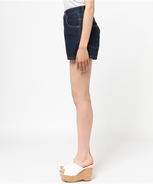 OUTLET（アウトレット）の「【who's who Chico】破レデニムショートパンツ（その他パンツ・レディース・アイボリー/ネイビー/ブルー・MEDIUM/SMALL）」の5枚目の写真
