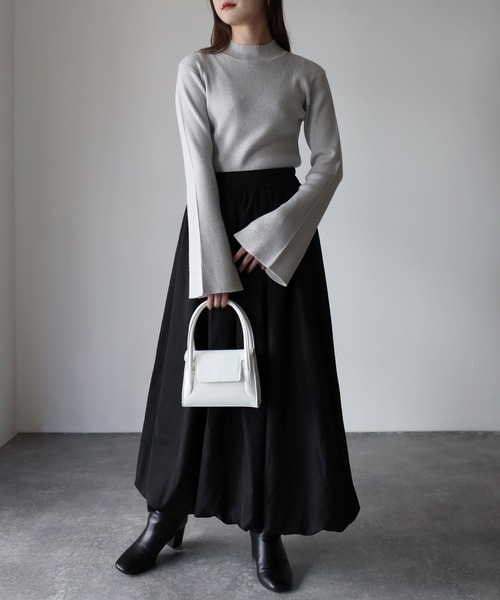 Riberry（リベリー）の「ラメフレアスリーブリブハイネックニット（ニット/セーター・レディース・ライトグレー/オフホワイト/ピンクベージュ/ライトベージュ・FREE）」の16枚目の写真