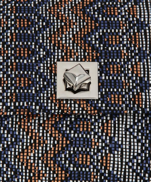 ROSE BUD(ローズバッド)の「(LL ACCESSORIES)ジャカード フリンジ クラッチ(クラッチバッグ・レディース・ダークブルー/ダークブラウン・ONE SIZE)」の4枚目の写真