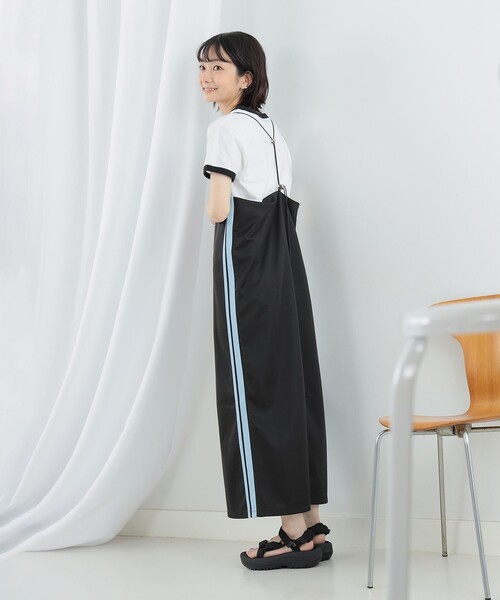 Ray BEAMS（レイビームス）の「Ray BEAMS / ライン ジャージ キャミ ワンピース（ワンピース・レディース・ブラック/ロイヤルブルー・1/0）」の6枚目の写真