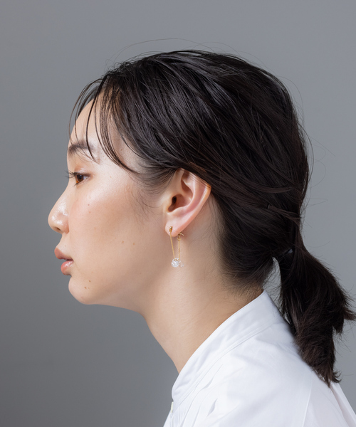 HARIO Lampwork Factory(ハリオランプワークファクトリー)の「【別注】【HARIO Lampwork Factory】ピアス リトルティアーズシュガー(ピアス(両耳用)・レディース・ホワイト・フリー)」の3枚目の写真