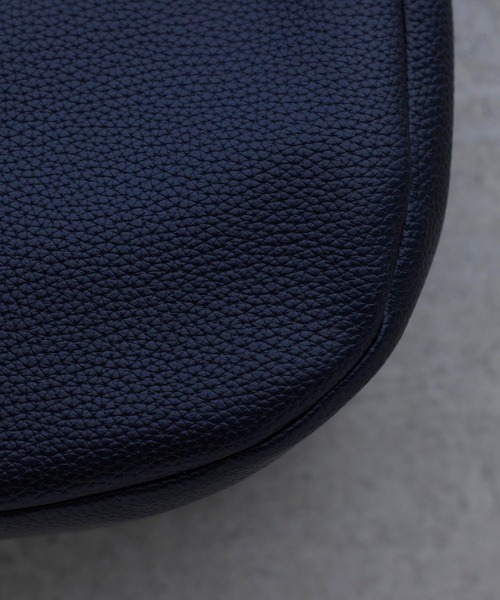 EFOLE(エフォル)の「Round zip mini bag / ラウンド ジップ ミニ バッグ(ショルダーバッグ・レディース・イエロー/ブラック/オフホワイト/グリーン・FREE)」の12枚目の写真