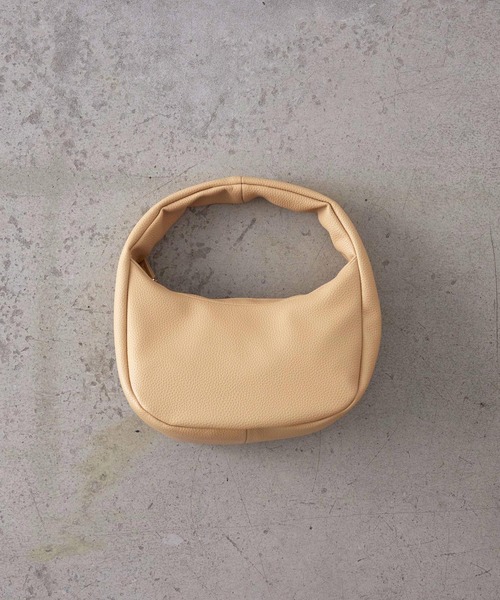 EFOLE(エフォル)の「Round zip mini bag / ラウンド ジップ ミニ バッグ(ショルダーバッグ・レディース・イエロー/ブラック/オフホワイト/グリーン・FREE)」の18枚目の写真