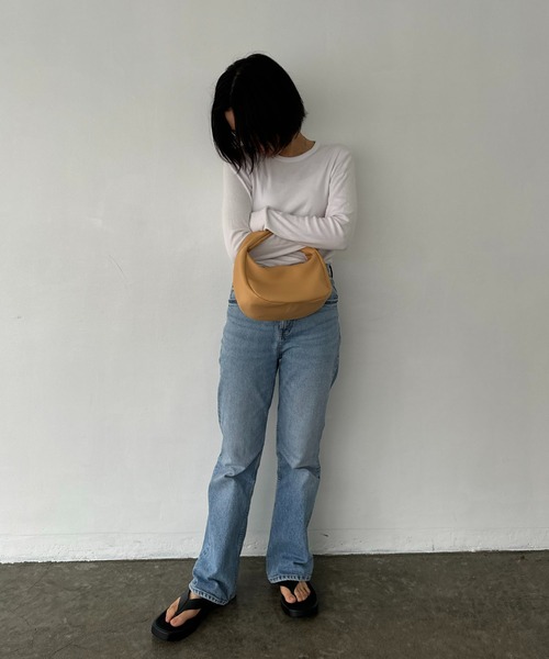 EFOLE(エフォル)の「【軽量/500ml/肩掛け】ラウンド ジップ ミニ バッグ(ショルダーバッグ・レディース・イエロー/ブラック/オフホワイト/グリーン・FREE)」の8枚目の写真