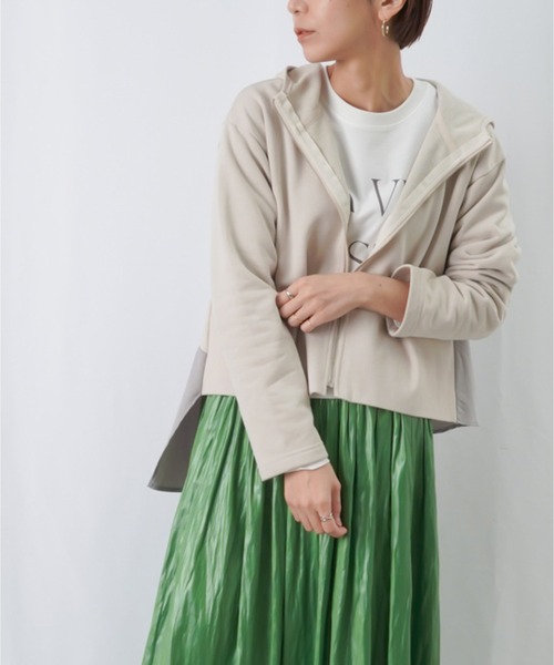 LUCA/LADY LUCK LUCA（ルカ/レディラックルカ）の「LC/LLL フレアパーカー / Aラインアシメ切り替えZIPパーカー（パーカー・レディース・ブラック/ライトベージュ/ブルー・FREE）」の6枚目の写真