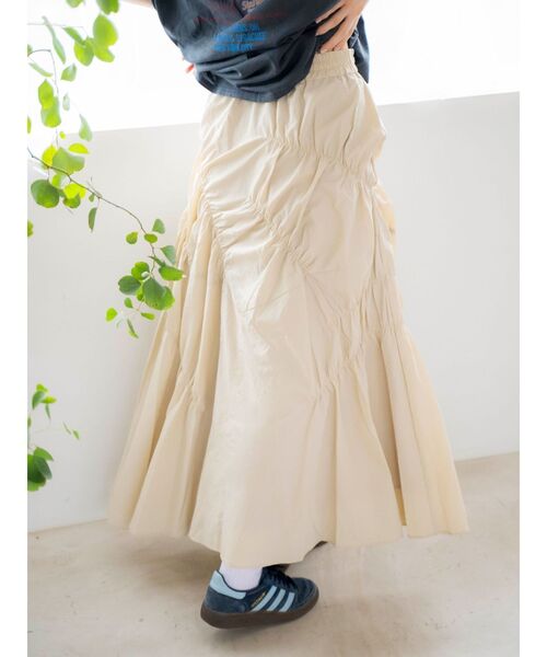 Ungrid（アングリッド）の「ランダムギャザースカート（スカート・レディース・アイボリー/チャコールグレー/ベージュ・FREE）」の19枚目の写真