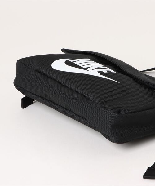 NIKE（ナイキ）の「【NIKE】HERITAGE HIP PACK（ショルダーバッグ・レディース・ブラック・FREE）」の3枚目の写真