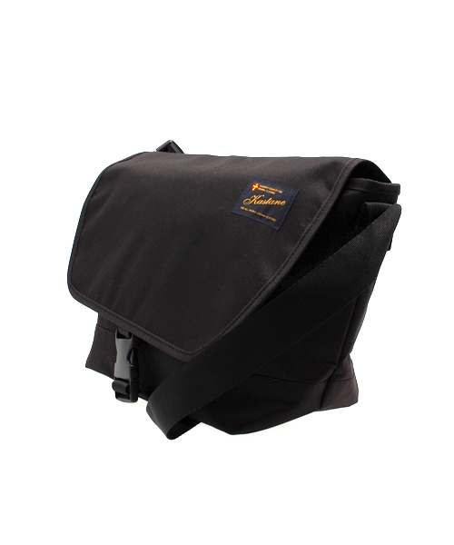 Kastane(カスタネ)の「ナイロンメッセンジャー(バックパック/リュック・レディース・ブラック/ブラウン・FREE)」の12枚目の写真