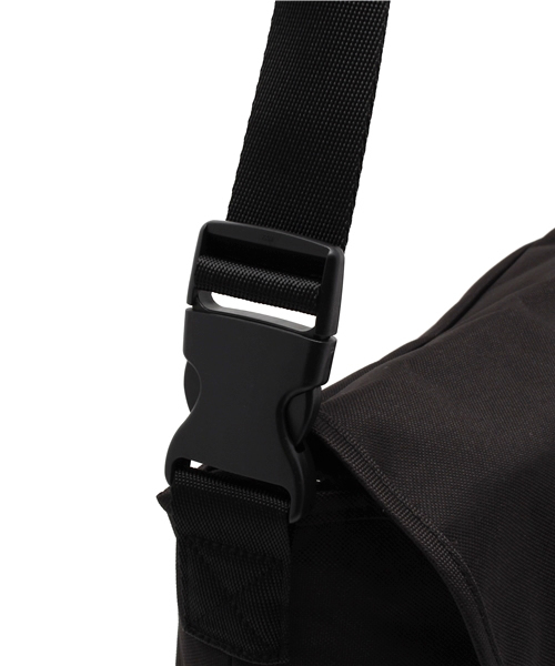 Kastane(カスタネ)の「ナイロンメッセンジャー(バックパック/リュック・レディース・ブラック/ブラウン・FREE)」の9枚目の写真