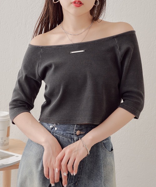 Chico（チコ）の「【2way】5分袖ピグメントオフショルリブT（Tシャツ/カットソー・レディース・ホワイト/ピンク/ブラック/グレー・FREE）」の3枚目の写真