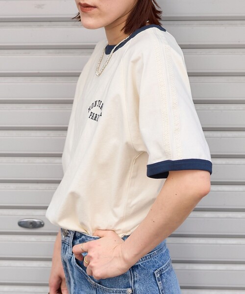 FREAK'S STORE(フリークスストア)の「レースライン リンガーTシャツ(Tシャツ/カットソー・レディース・オフホワイト/チャコールグレー/ネイビー/イエロー・フリ-)」の6枚目の写真