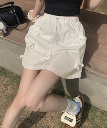 リボン付きミニスカート