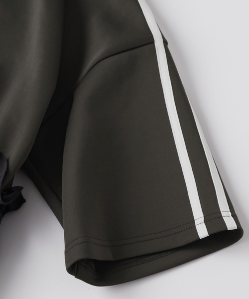 MONO-MART(モノマート)の「ハーフジップサイドライン異素材トラックワンピース(ワンピース・レディース・スミクロ/ダークネイビー/オフホワイト・FREE)」の10枚目の写真