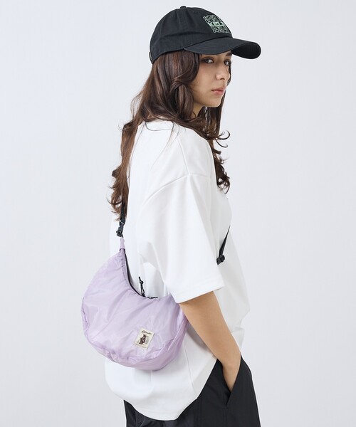 COBMASTER(コブマスター)の「【COBMASTER/コブマスター 】 BANANA S BAG/バナナショルダーバッグ(ショルダーバッグ・メンズ・サックスブルー/ピンク/イエロー/ブラウン/グレー/ラベンダー/オレンジ系その他/ブラック・フリー)」の5枚目の写真