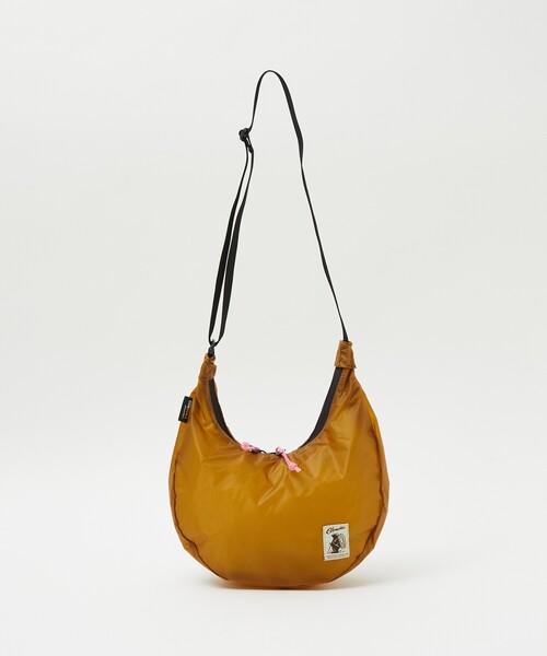 COBMASTER(コブマスター)の「【COBMASTER/コブマスター 】 BANANA S BAG/バナナショルダーバッグ(ショルダーバッグ・メンズ・サックスブルー/ピンク/イエロー/ブラウン/グレー/ラベンダー/オレンジ系その他/ブラック・フリー)」の3枚目の写真