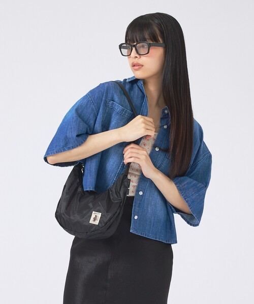 COBMASTER(コブマスター)の「【COBMASTER/コブマスター 】 BANANA S BAG/バナナショルダーバッグ(ショルダーバッグ・メンズ・サックスブルー/ピンク/イエロー/ブラウン/グレー/ラベンダー/オレンジ系その他/ブラック・フリー)」の2枚目の写真